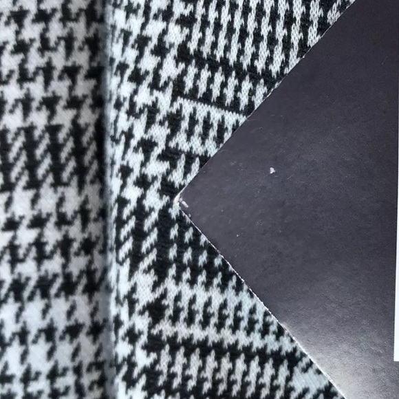 Mid-Rise Plaid Pull-On Knit Straight Leg Pants - Av Sz 2X - Picture 3 of 5